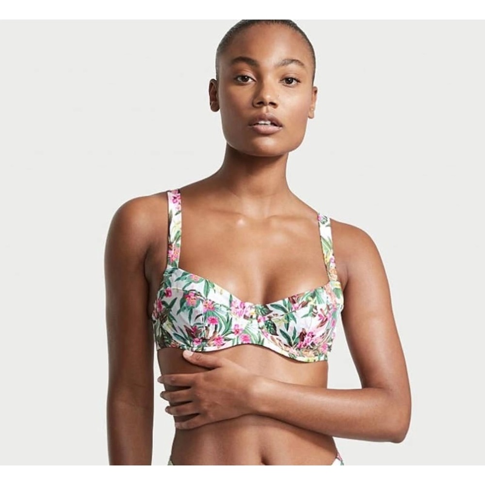 Victoria’s Secret Floral Tropical Bikini Top, 38DDD